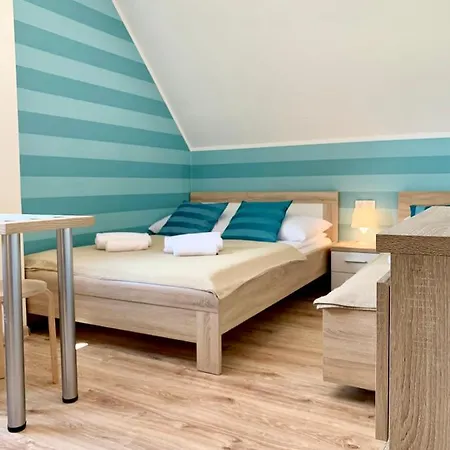 Zagaje Goscinne Pensión Sarbinowo